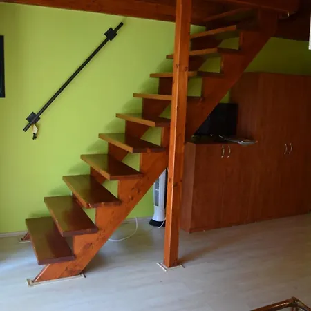 Apartment- Andrew 4
